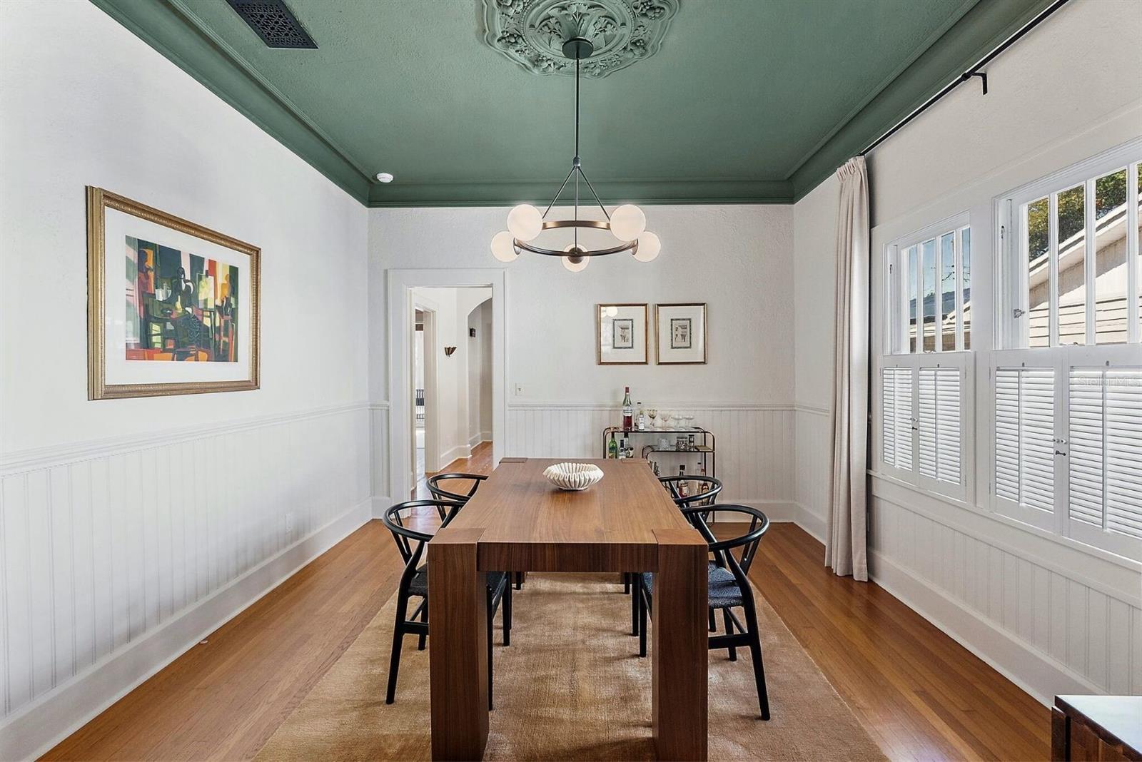 1104 12TH ST, ST PETERSBURG, FL, 33705