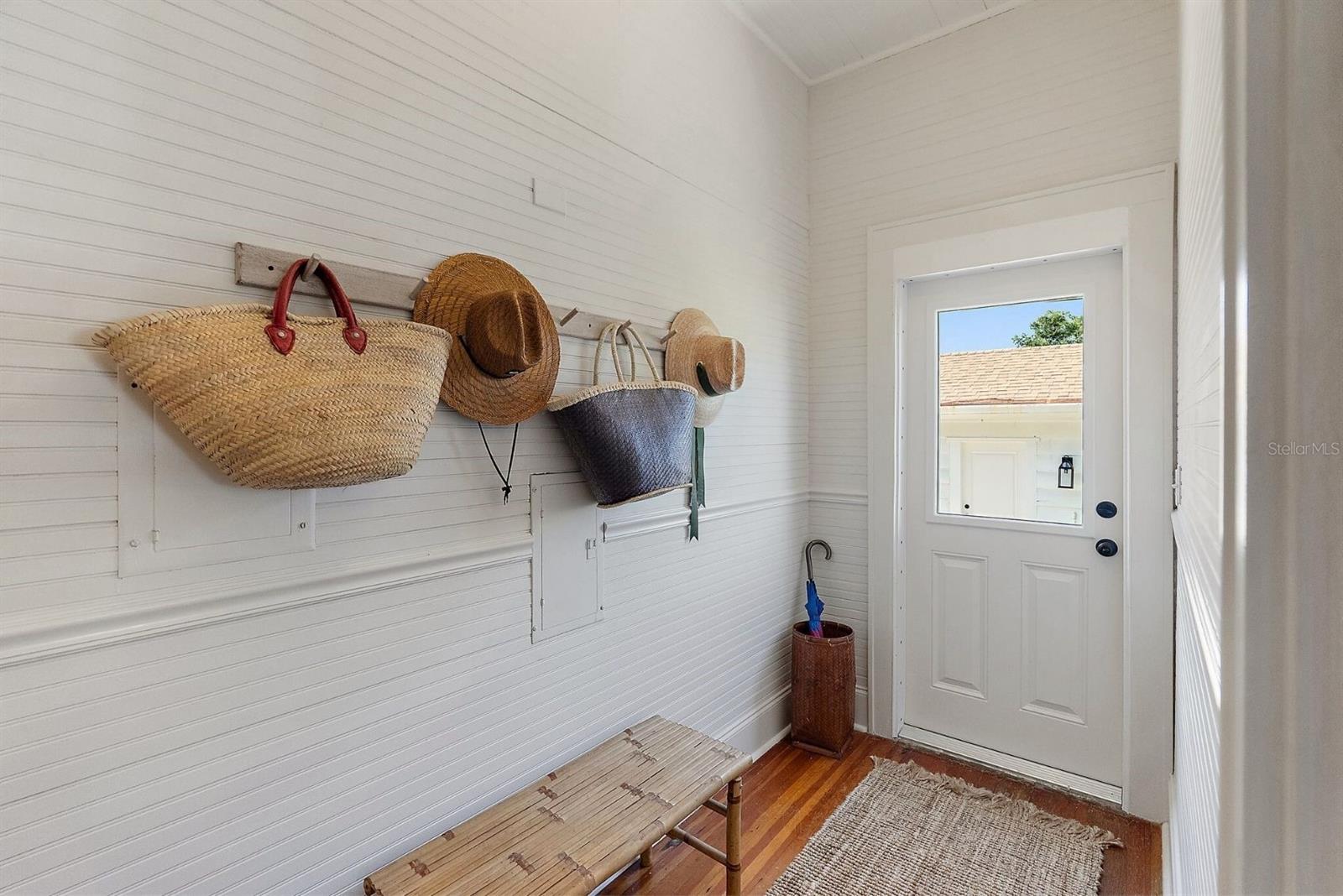 1104 12TH ST, ST PETERSBURG, FL, 33705