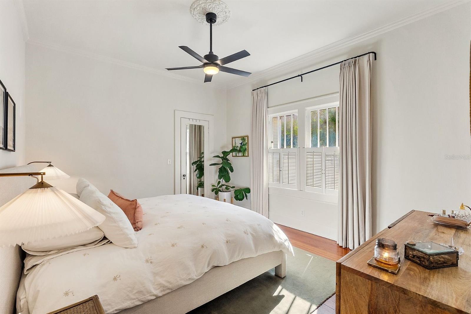 1104 12TH ST, ST PETERSBURG, FL, 33705