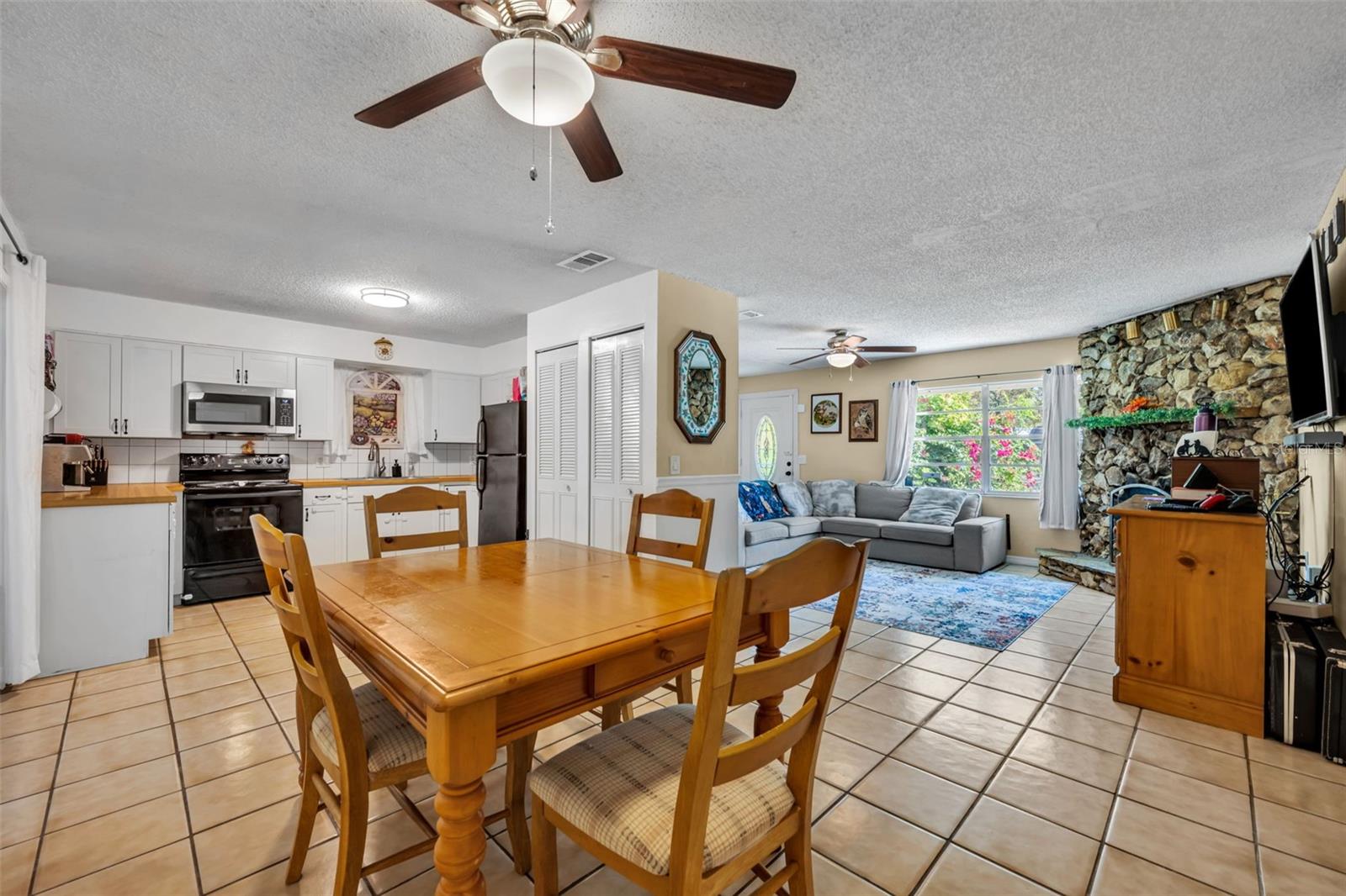 2301 PINE HILL PL, ORANGE CITY, FL, 32763