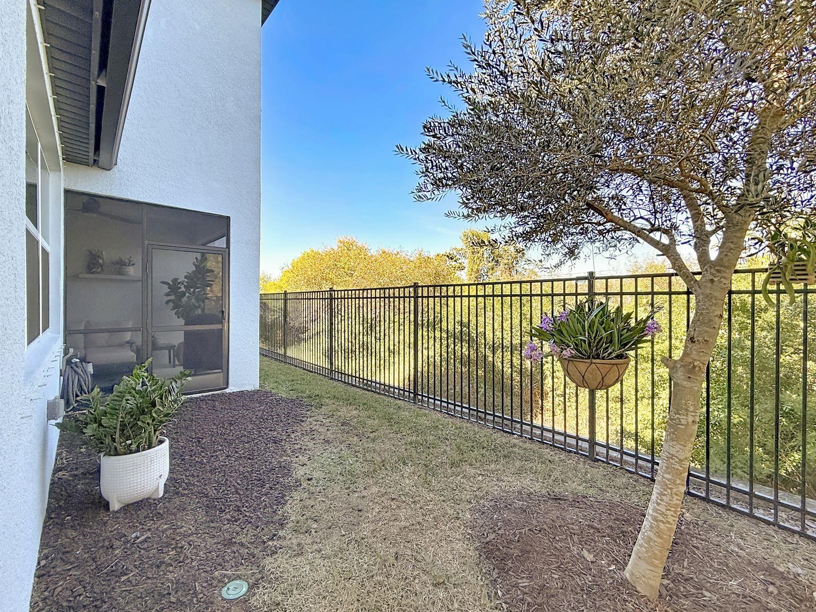 373 SANDBAR AVE NE, ST PETERSBURG, FL, 33716