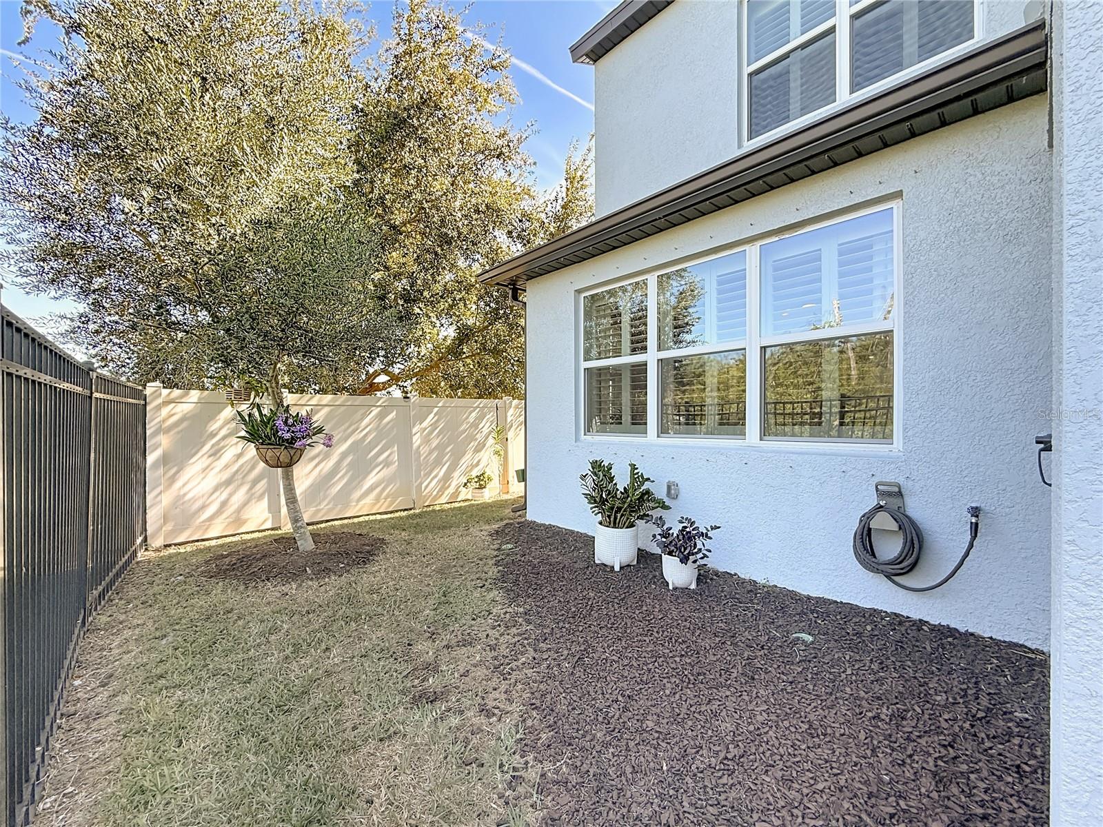 373 SANDBAR AVE NE, ST PETERSBURG, FL, 33716