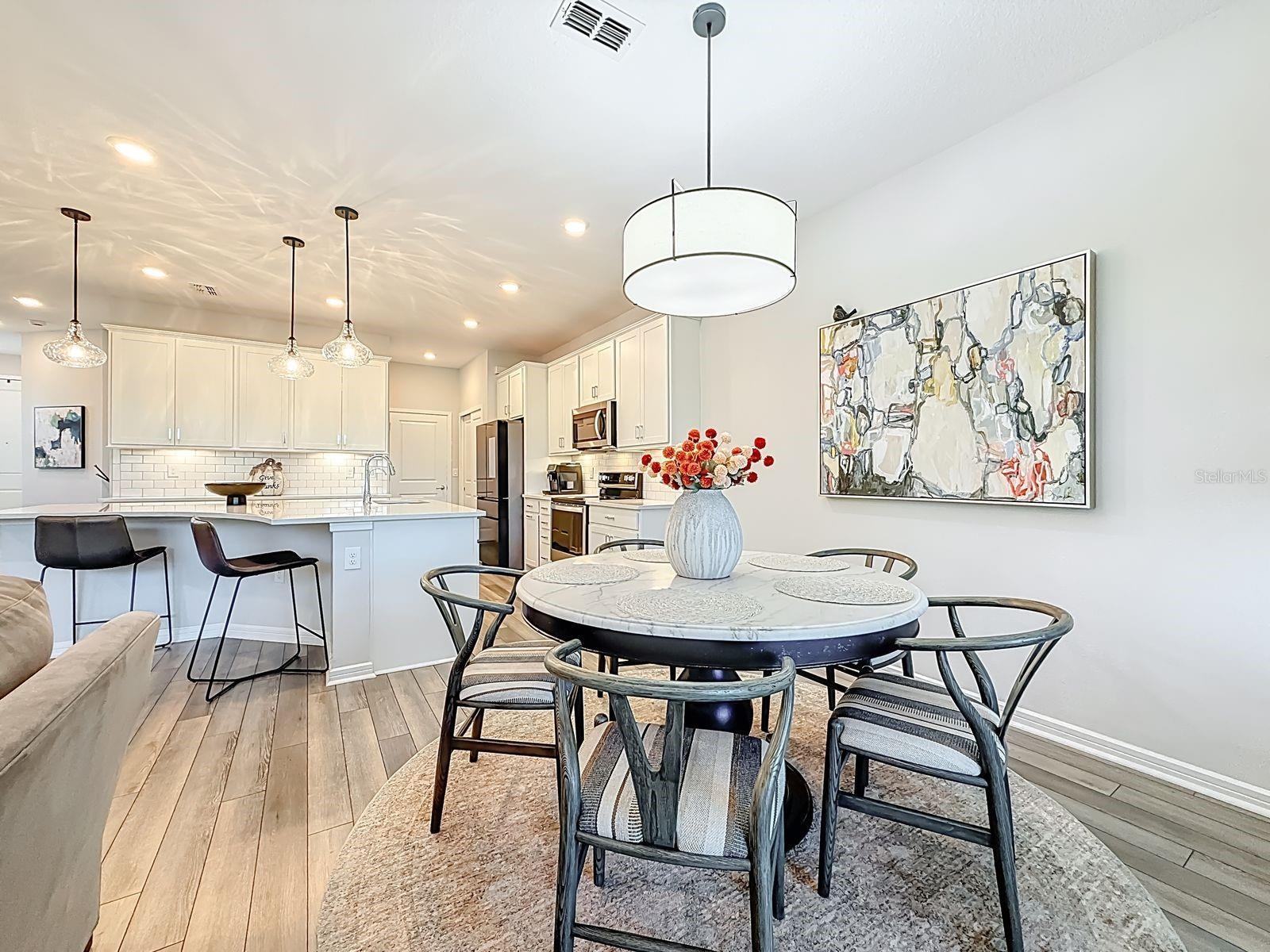 373 SANDBAR AVE NE, ST PETERSBURG, FL, 33716