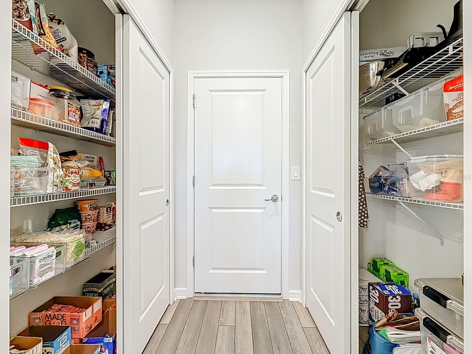 373 SANDBAR AVE NE, ST PETERSBURG, FL, 33716