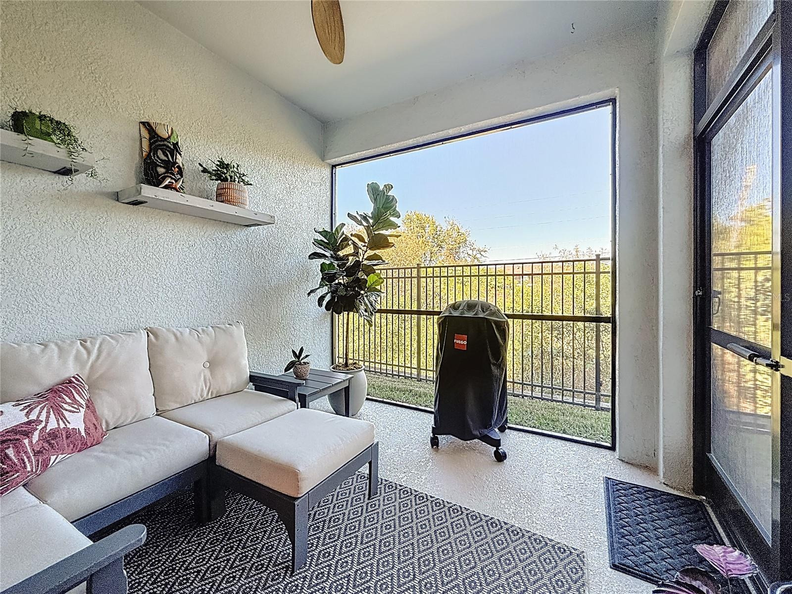 373 SANDBAR AVE NE, ST PETERSBURG, FL, 33716