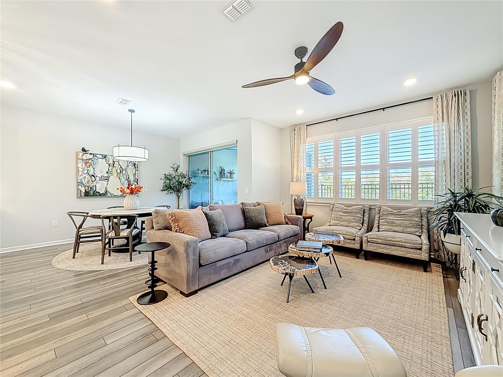 373 SANDBAR AVE NE, ST PETERSBURG, FL, 33716