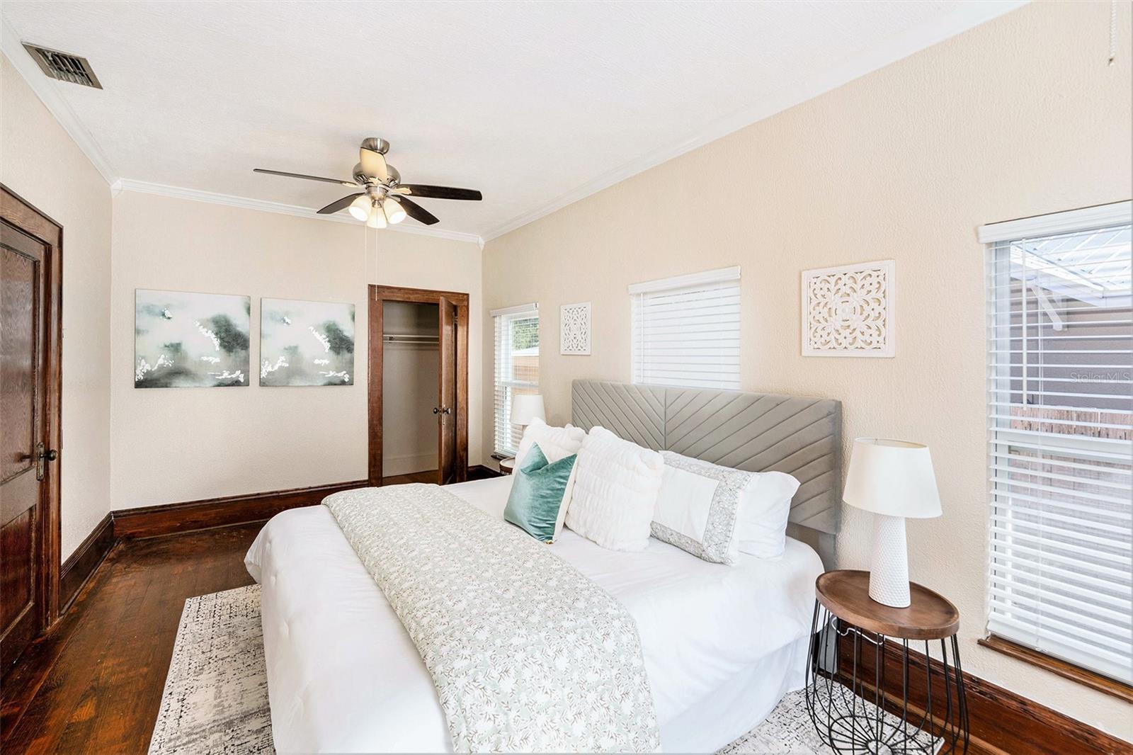 2024 OAKDALE WAY, CLEARWATER, FL, 33755