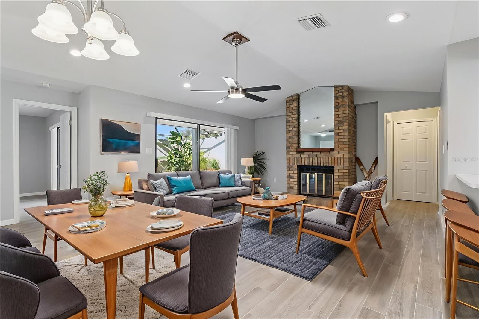 1932 MAPLE CIR #1932, TAVARES, FL, 32778