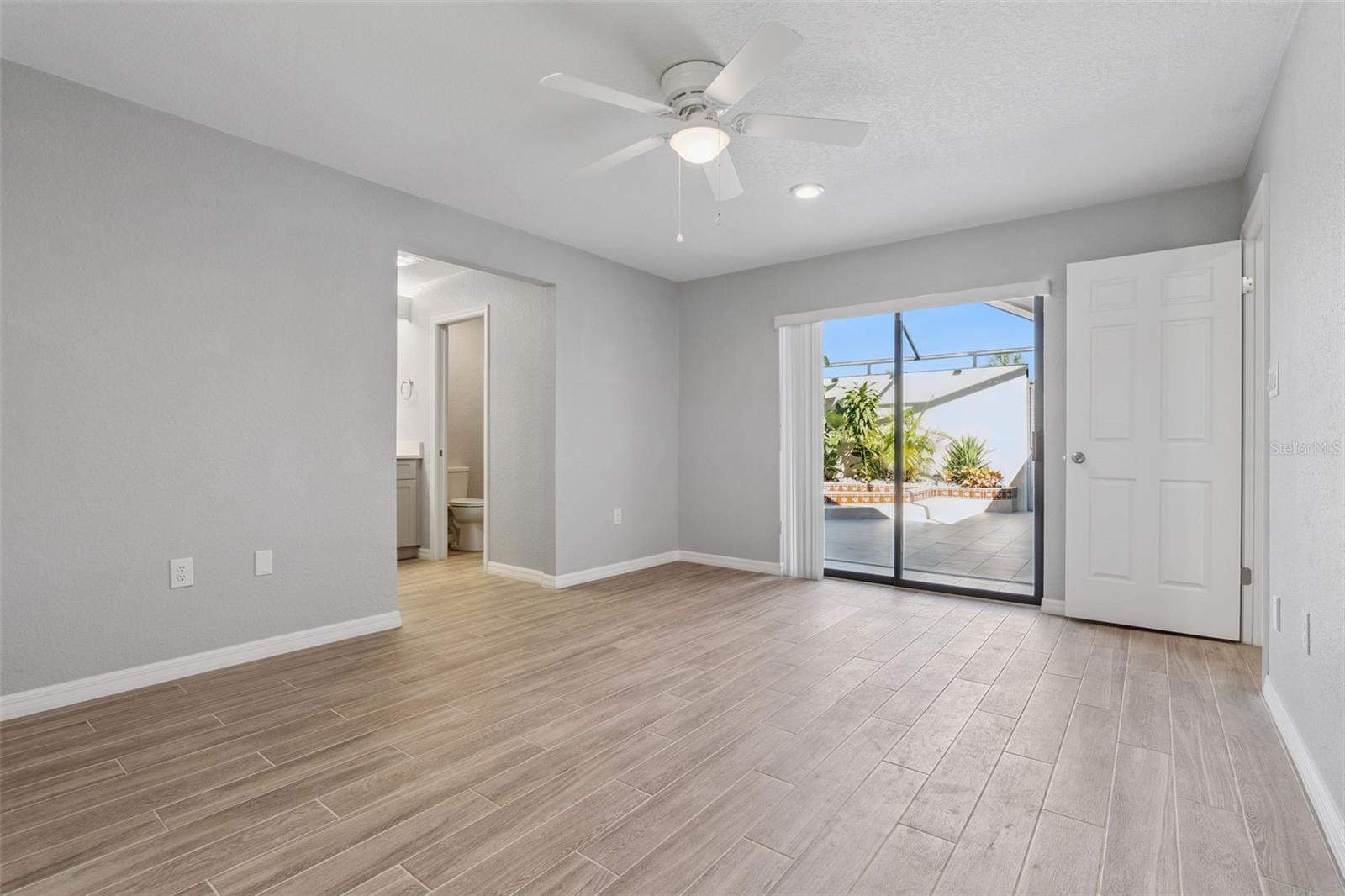 1932 MAPLE CIR #1932, TAVARES, FL, 32778