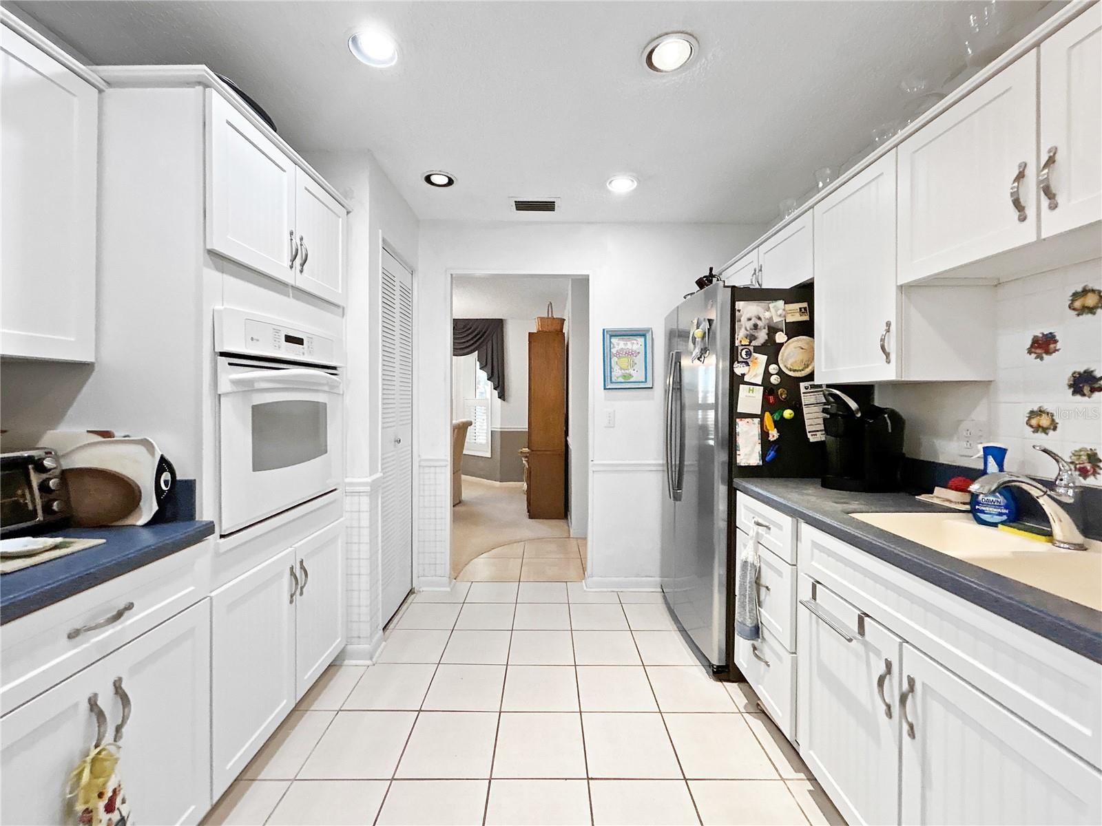 703 OJAI AVE, SUN CITY CENTER, FL, 33573