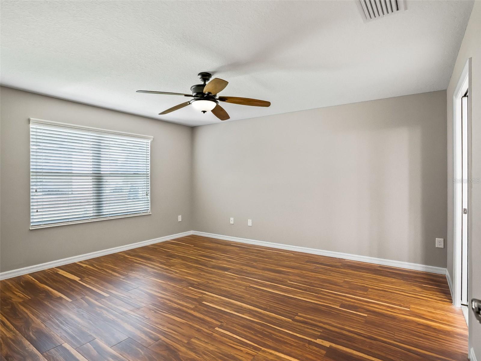 828 SILVER OAK AVE, THE VILLAGES, FL, 32159