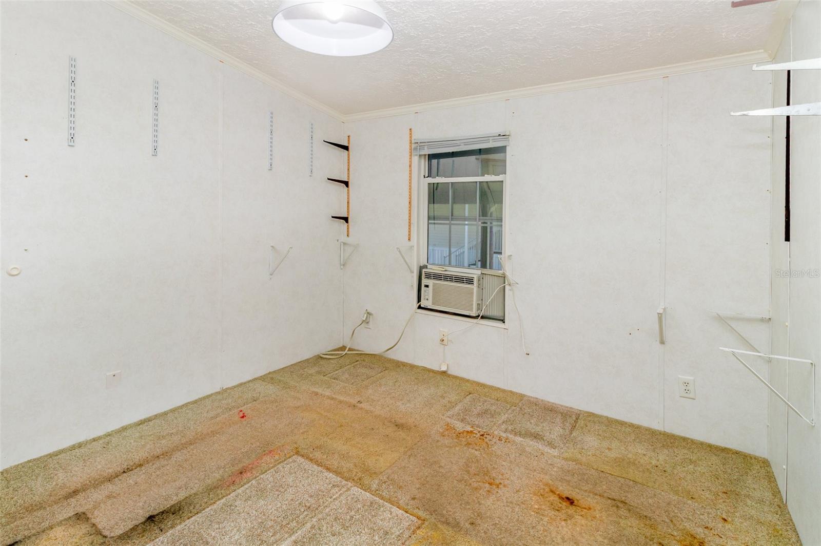 10 HOLLAND DR, PUNTA GORDA, FL, 33950