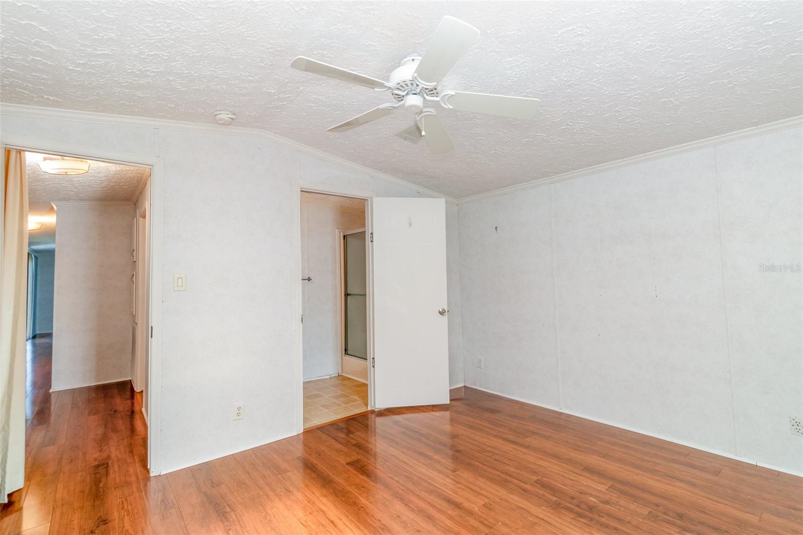 10 HOLLAND DR, PUNTA GORDA, FL, 33950