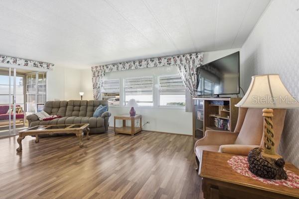 G5104557 Property Photo