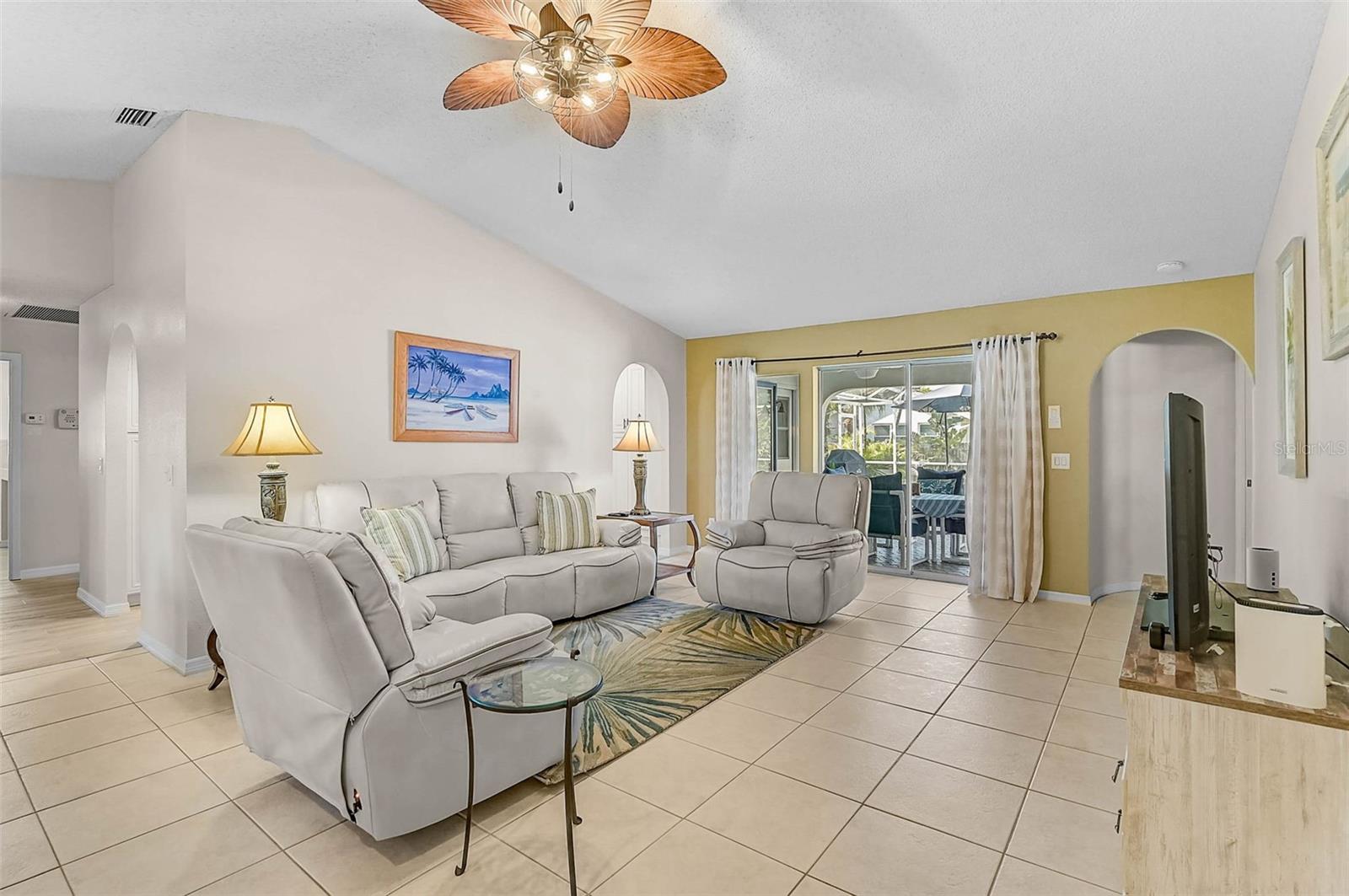 19010 MCGRATH CIR, PORT CHARLOTTE, FL, 33948