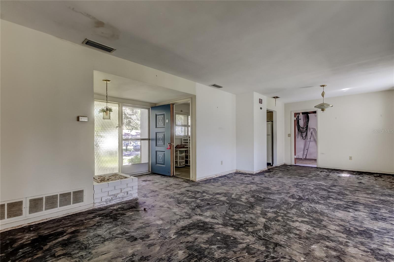 2364 6TH AVE SW, LARGO, FL, 33770