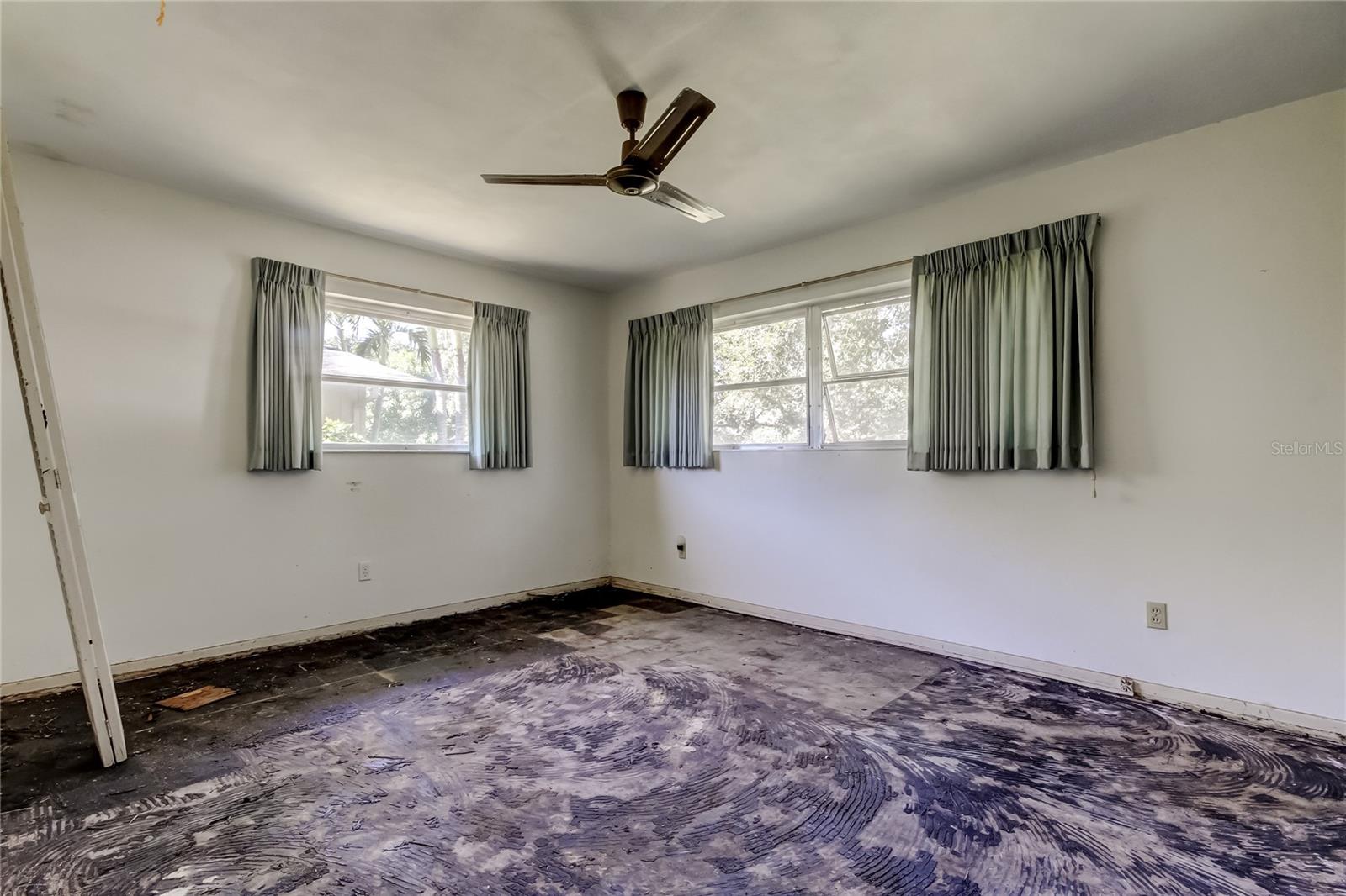 2364 6TH AVE SW, LARGO, FL, 33770