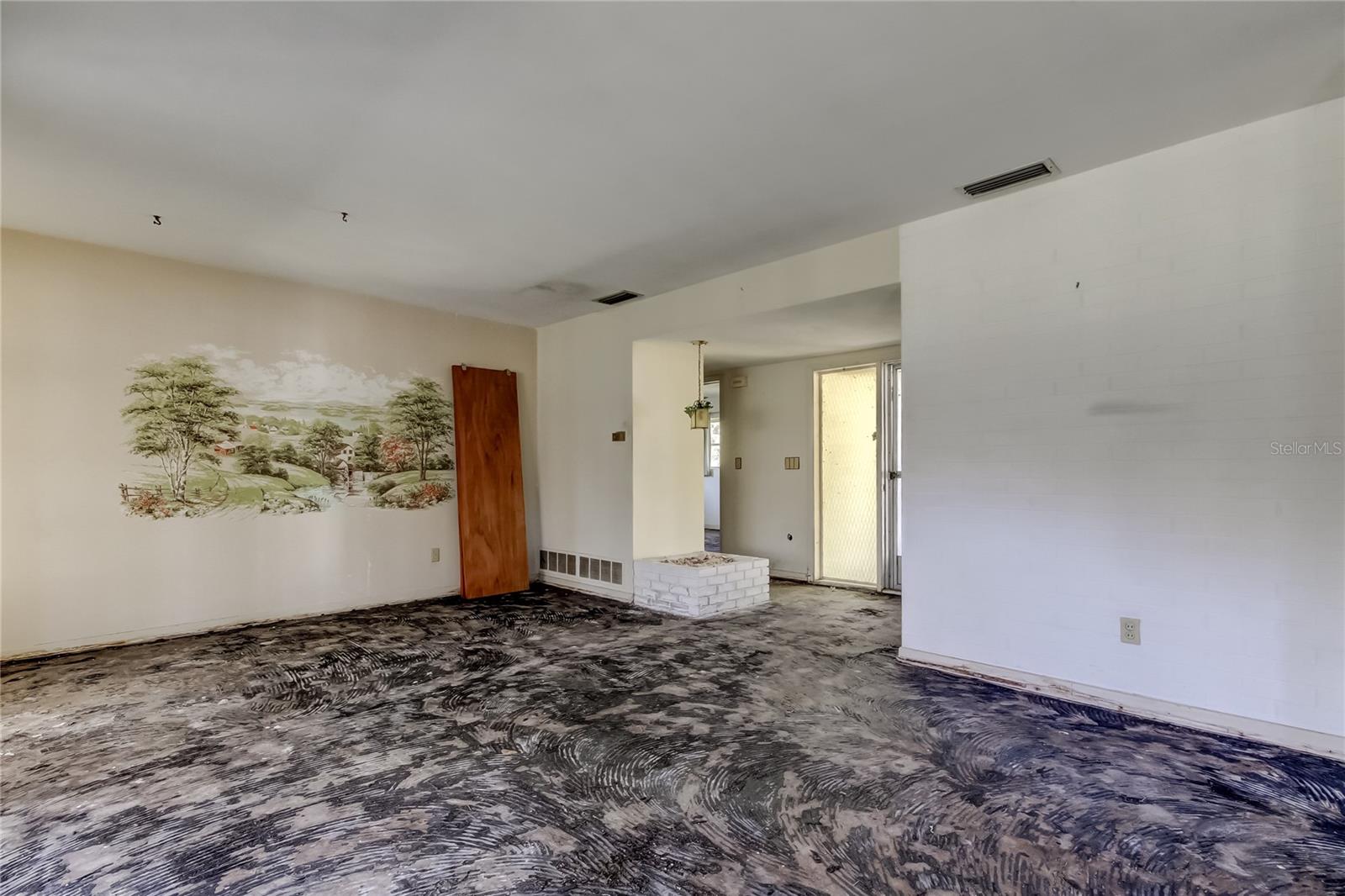 2364 6TH AVE SW, LARGO, FL, 33770