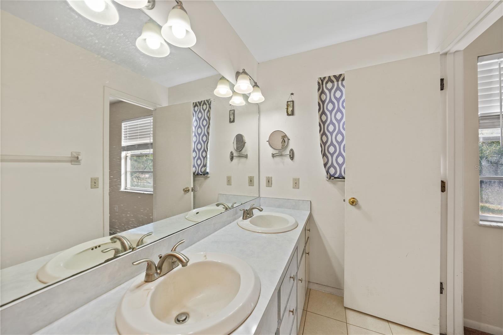 709 N JOHNSON AVE, ARCADIA, FL, 34266