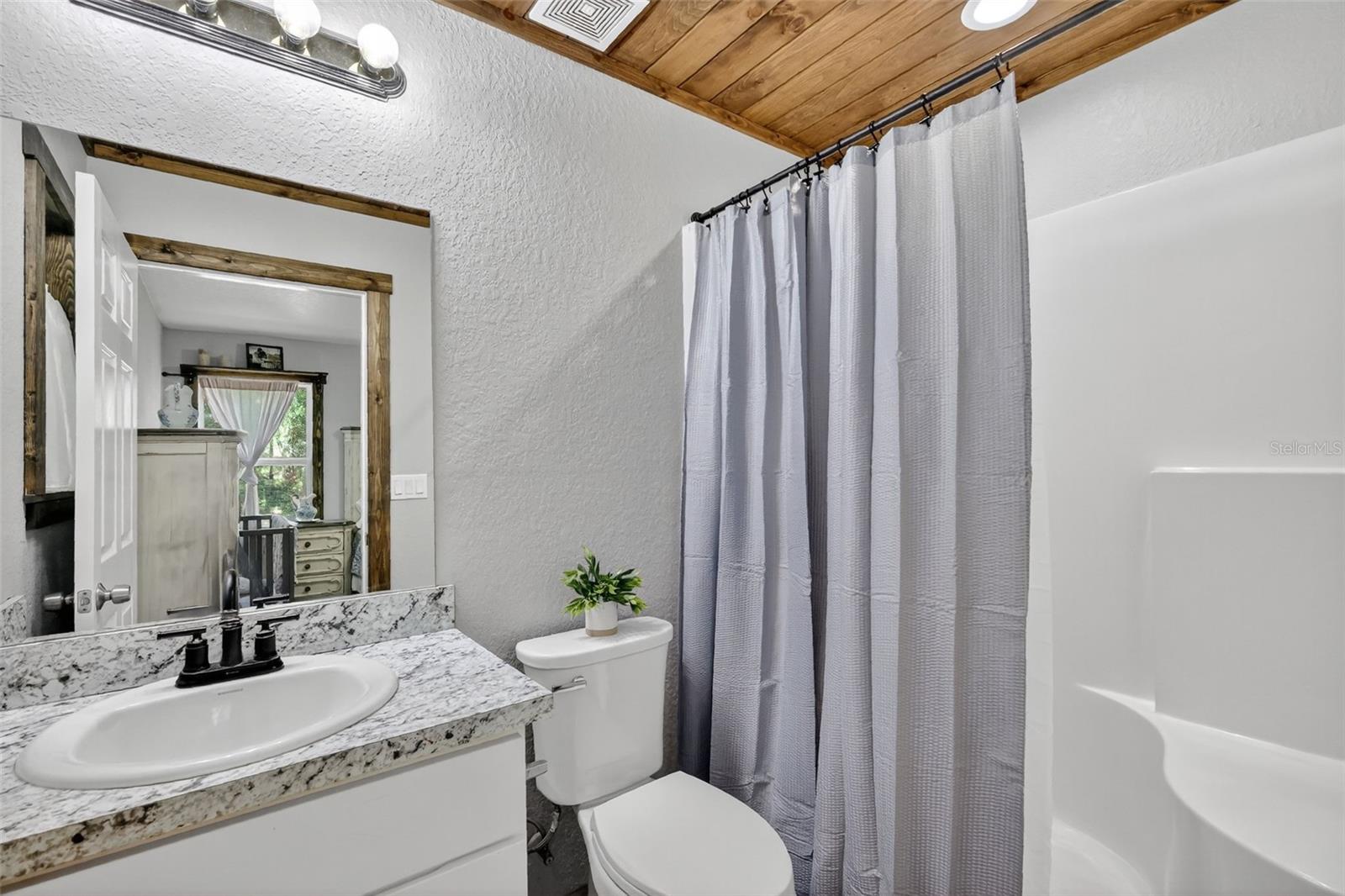 13 BAY COURT RUN, OCKLAWAHA, FL, 32179