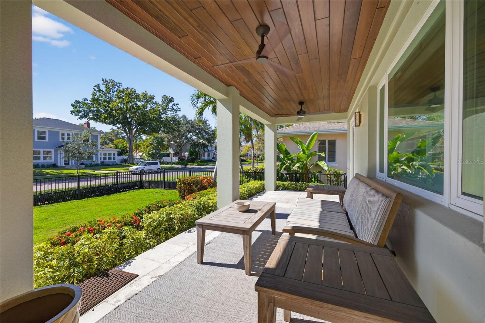 615 15TH AVE NE, ST PETERSBURG, FL, 33704