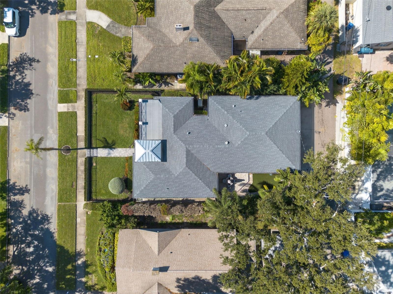 615 15TH AVE NE, ST PETERSBURG, FL, 33704