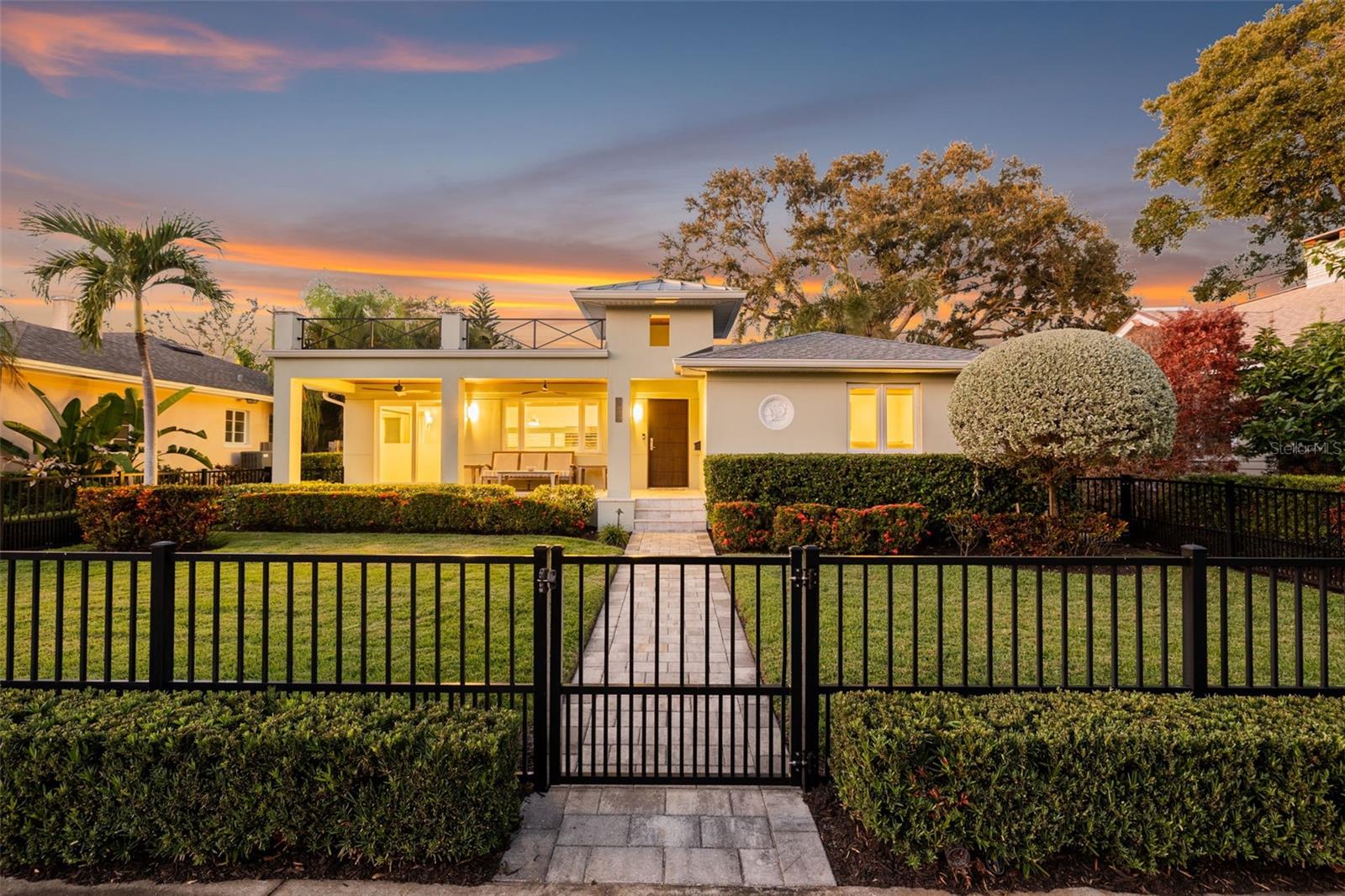 615 15TH AVE NE, ST PETERSBURG, FL, 33704