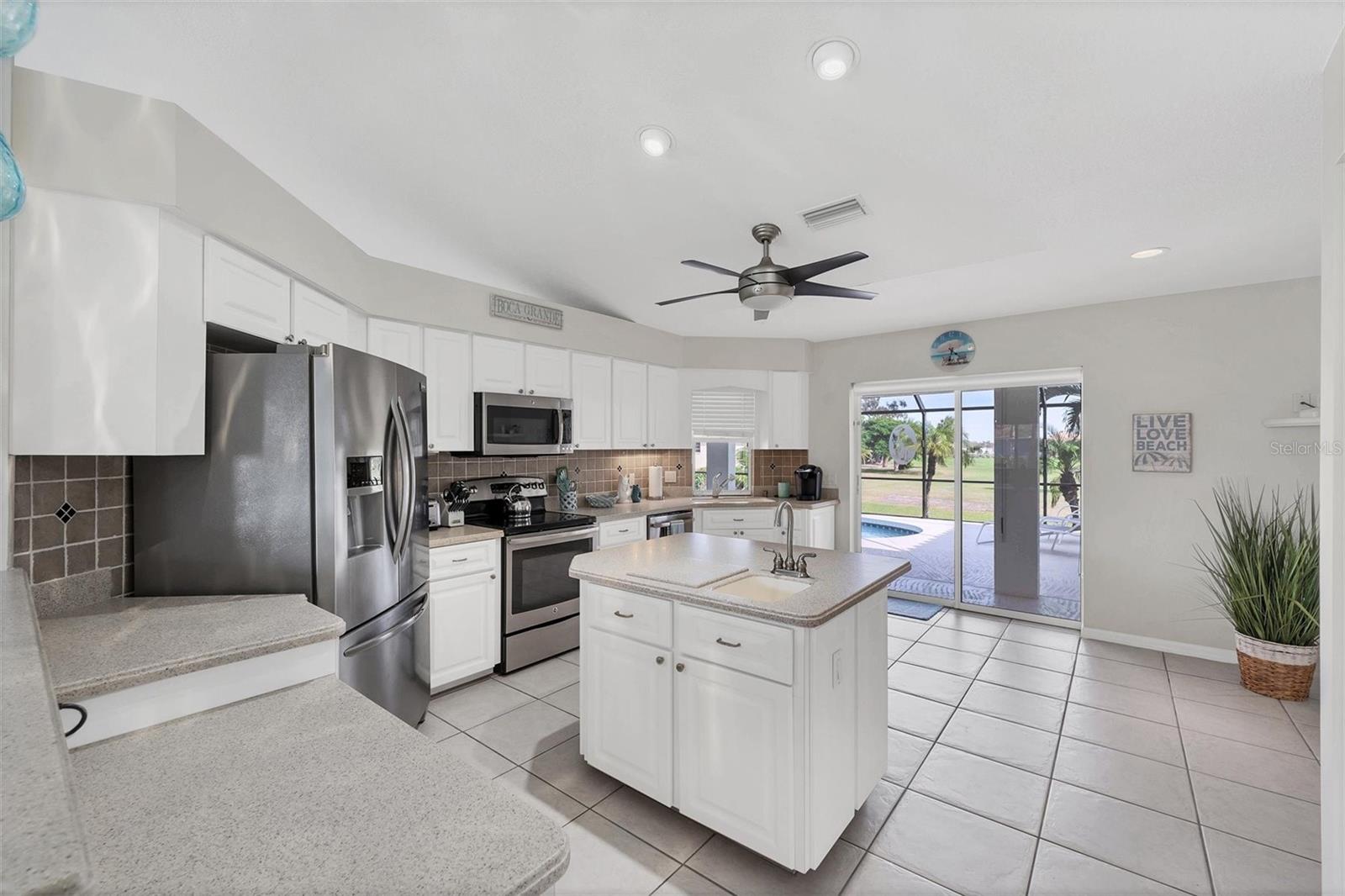 11 AMBERJACK TER, PLACIDA, FL, 33946