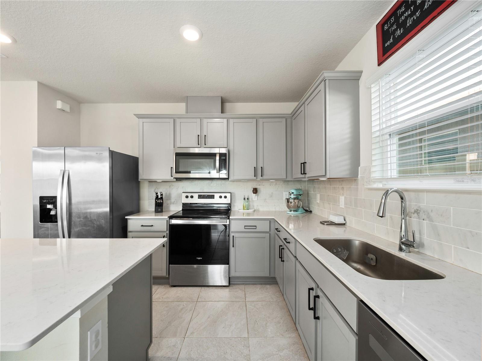 2106 CHARMING AVE, DAVENPORT, FL, 33896