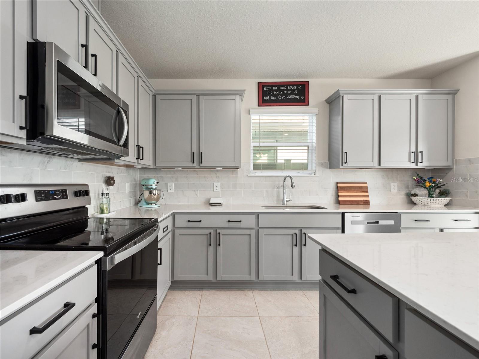 2106 CHARMING AVE, DAVENPORT, FL, 33896