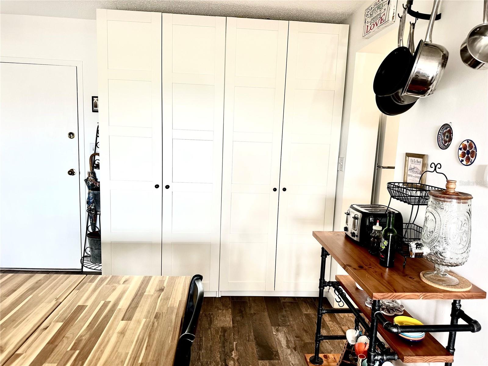 100 WAVERLY WAY #303, CLEARWATER, FL, 33756