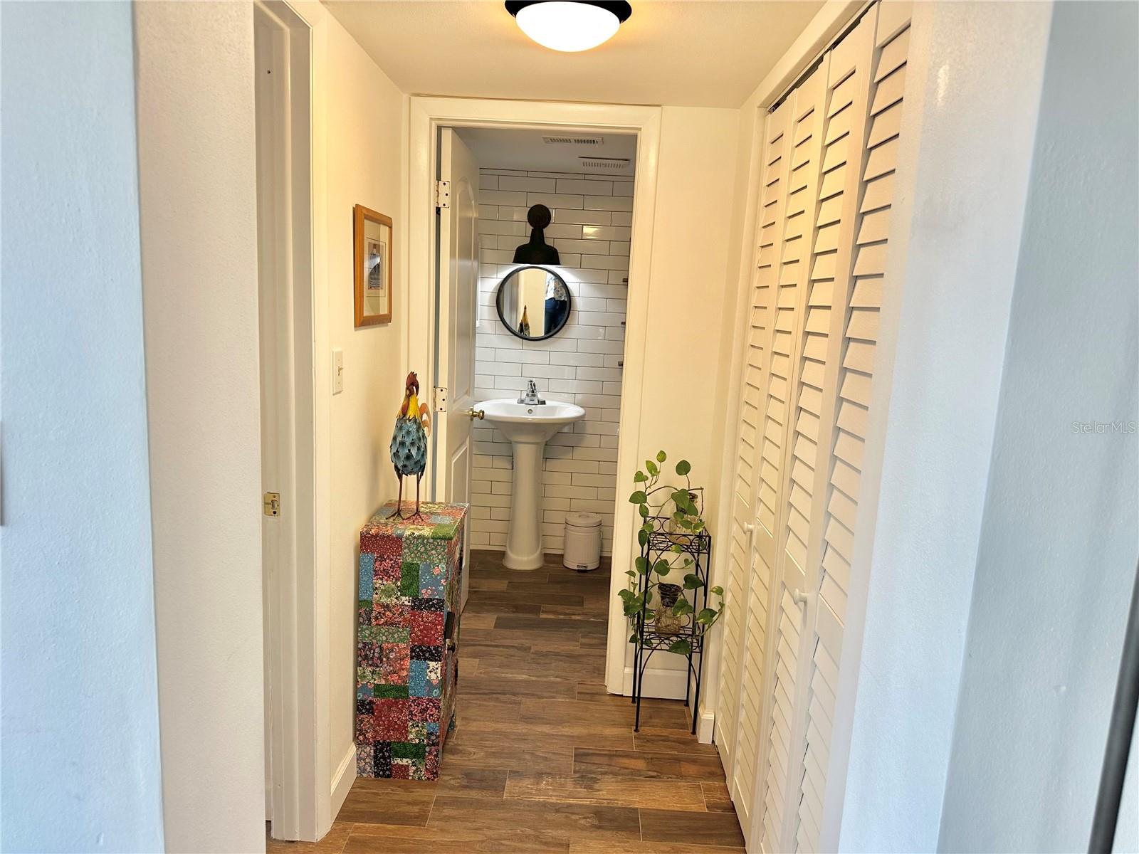 100 WAVERLY WAY #303, CLEARWATER, FL, 33756