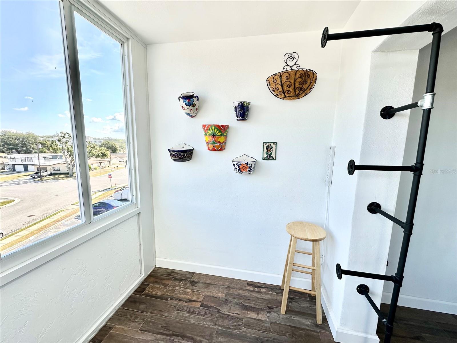 100 WAVERLY WAY #303, CLEARWATER, FL, 33756