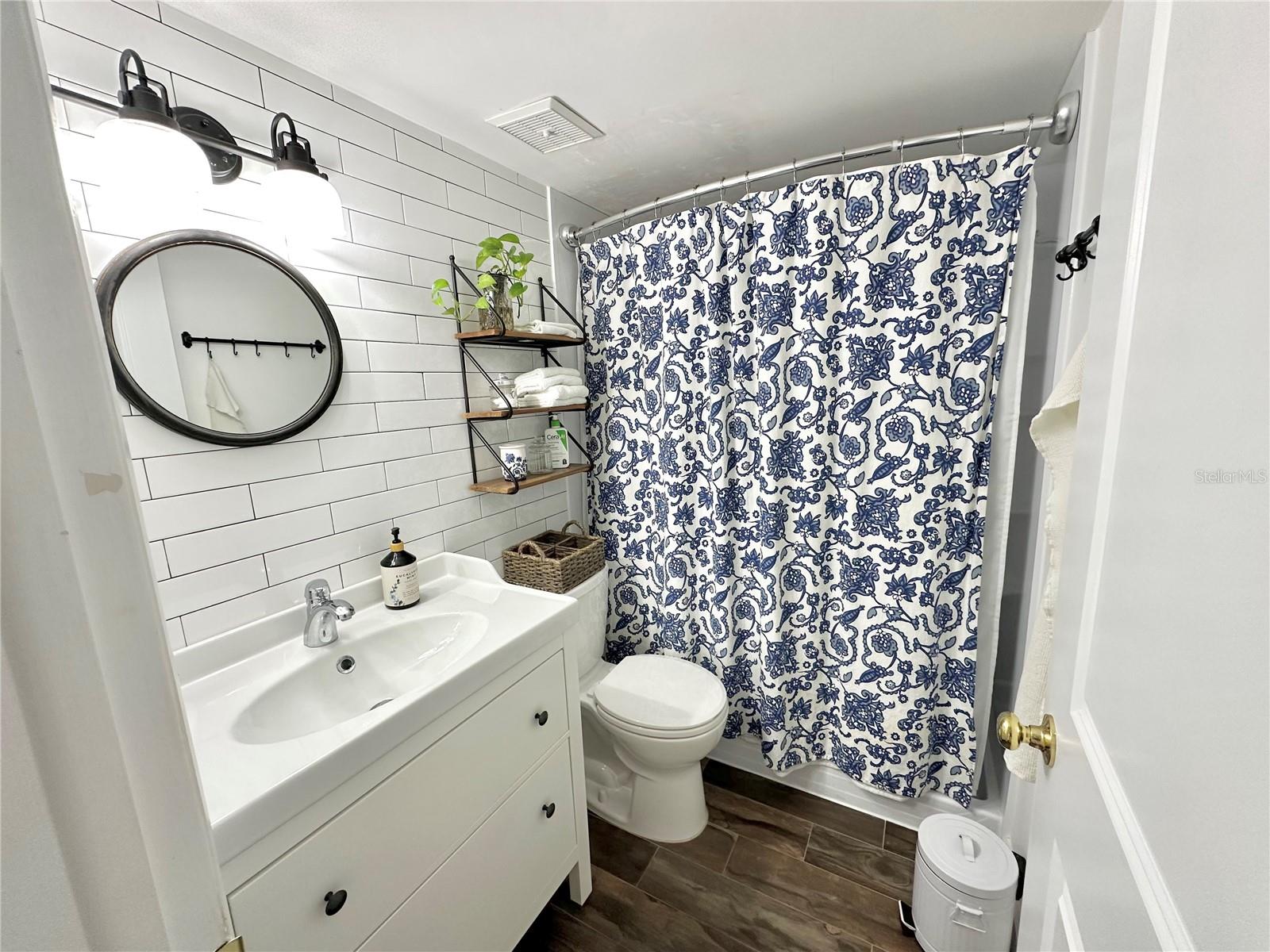 100 WAVERLY WAY #303, CLEARWATER, FL, 33756