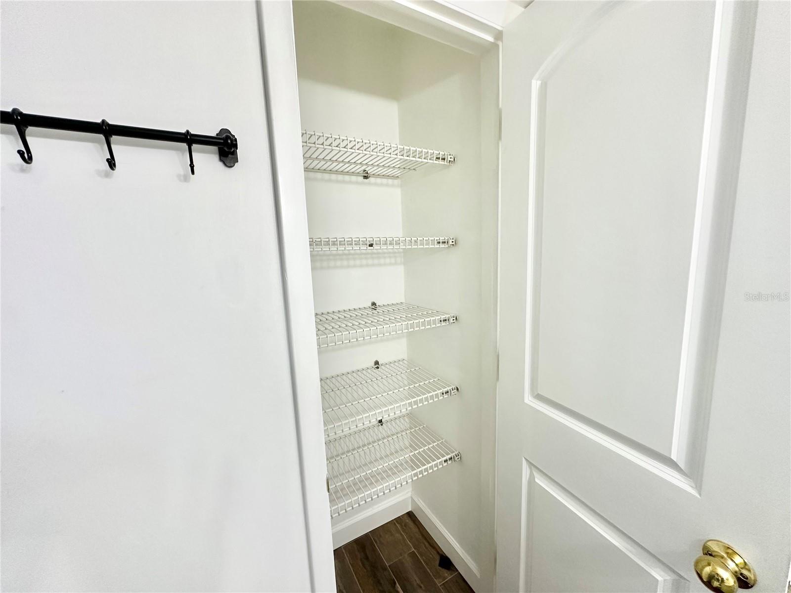 100 WAVERLY WAY #303, CLEARWATER, FL, 33756