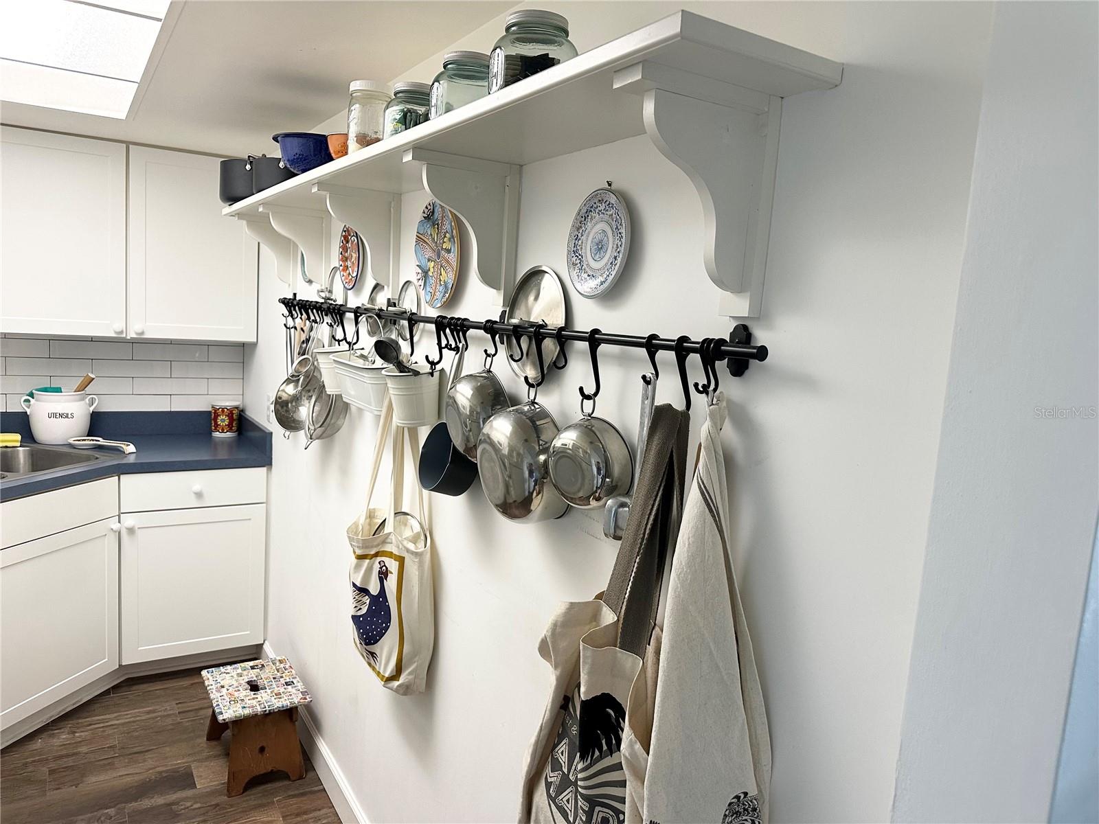 100 WAVERLY WAY #303, CLEARWATER, FL, 33756