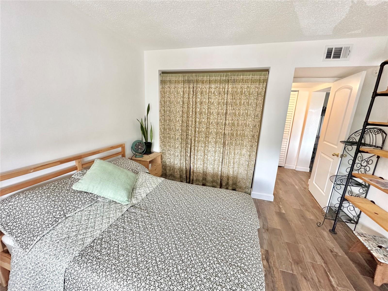 100 WAVERLY WAY #303, CLEARWATER, FL, 33756