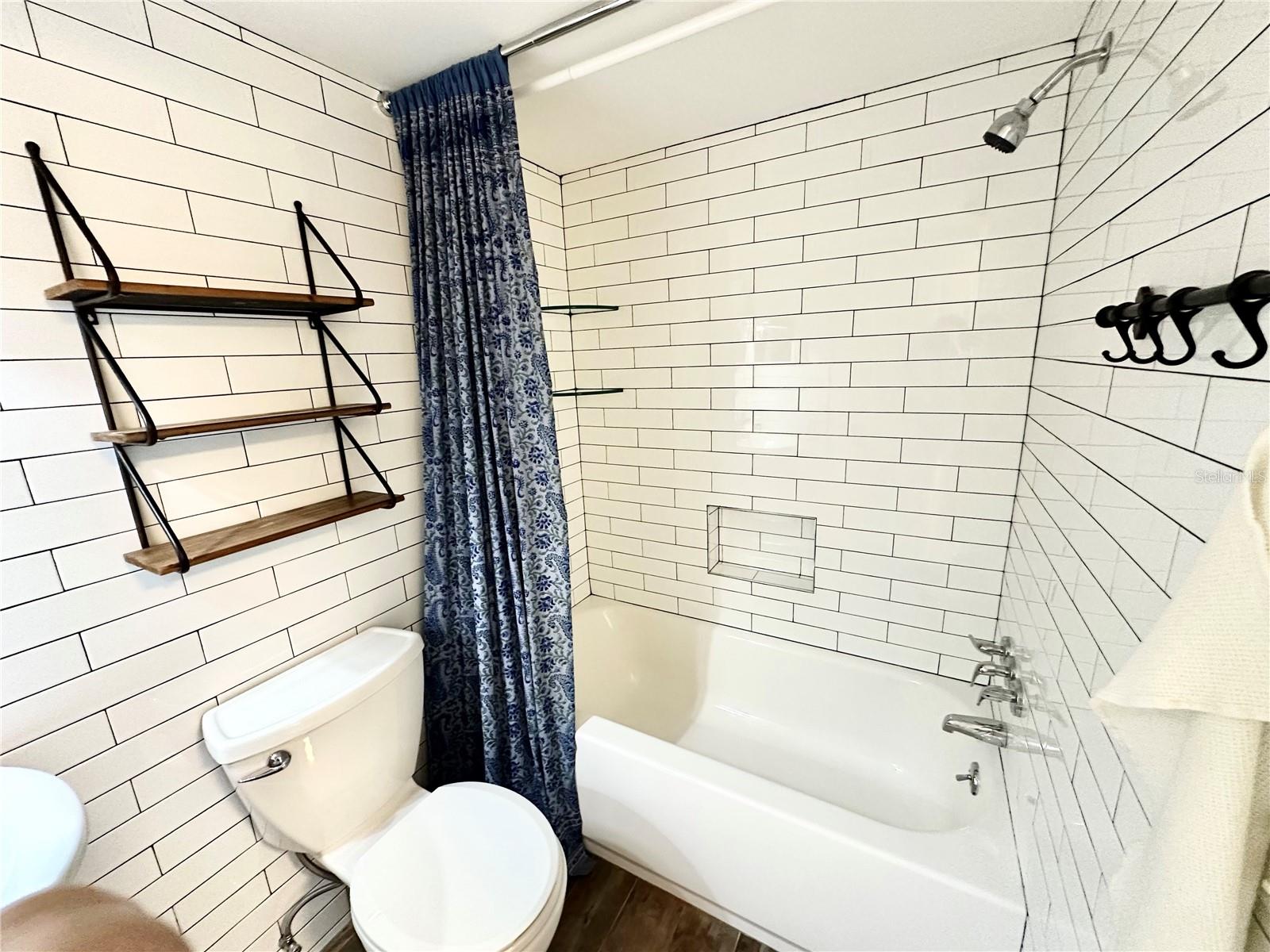 100 WAVERLY WAY #303, CLEARWATER, FL, 33756