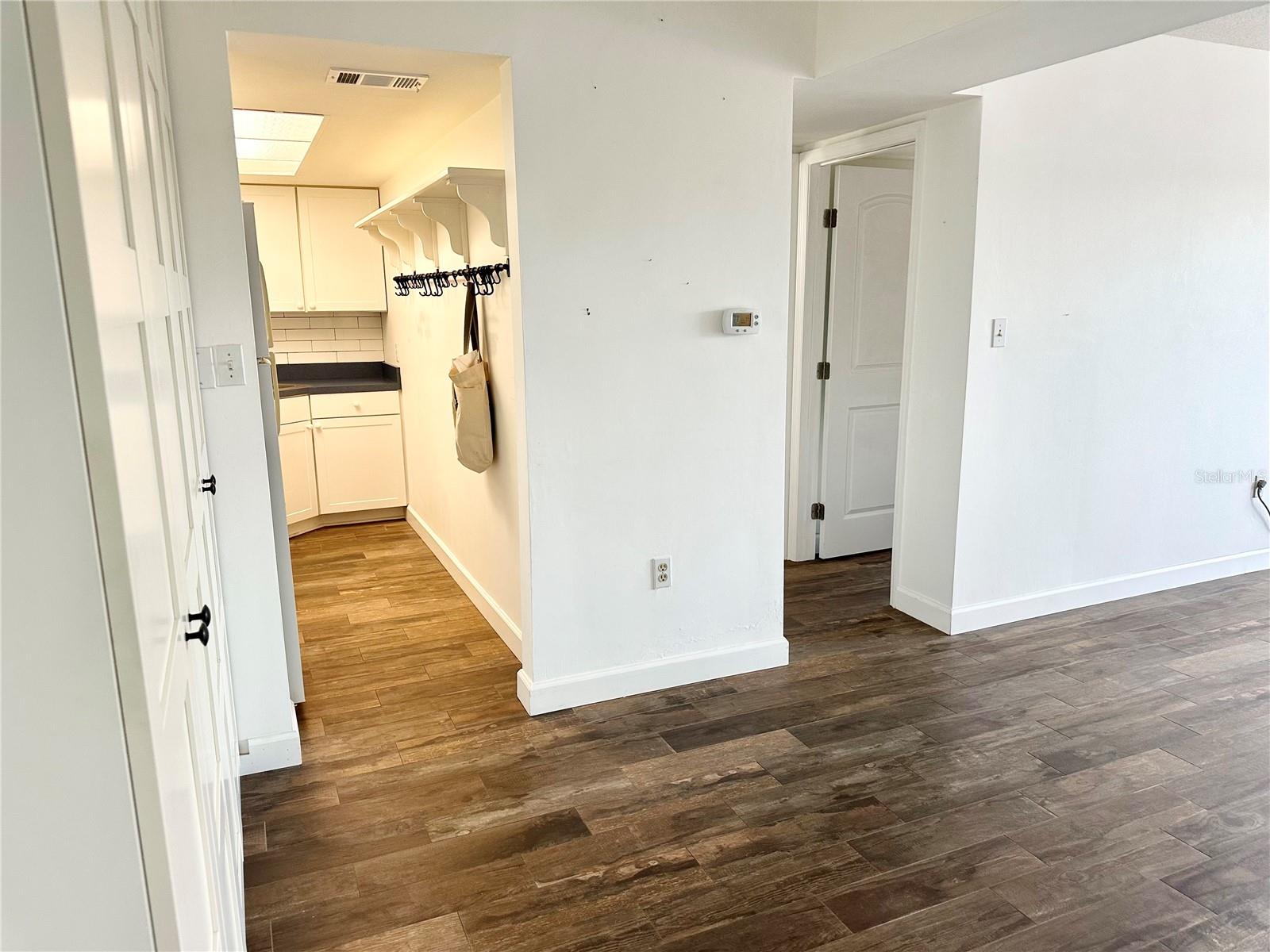 100 WAVERLY WAY #303, CLEARWATER, FL, 33756