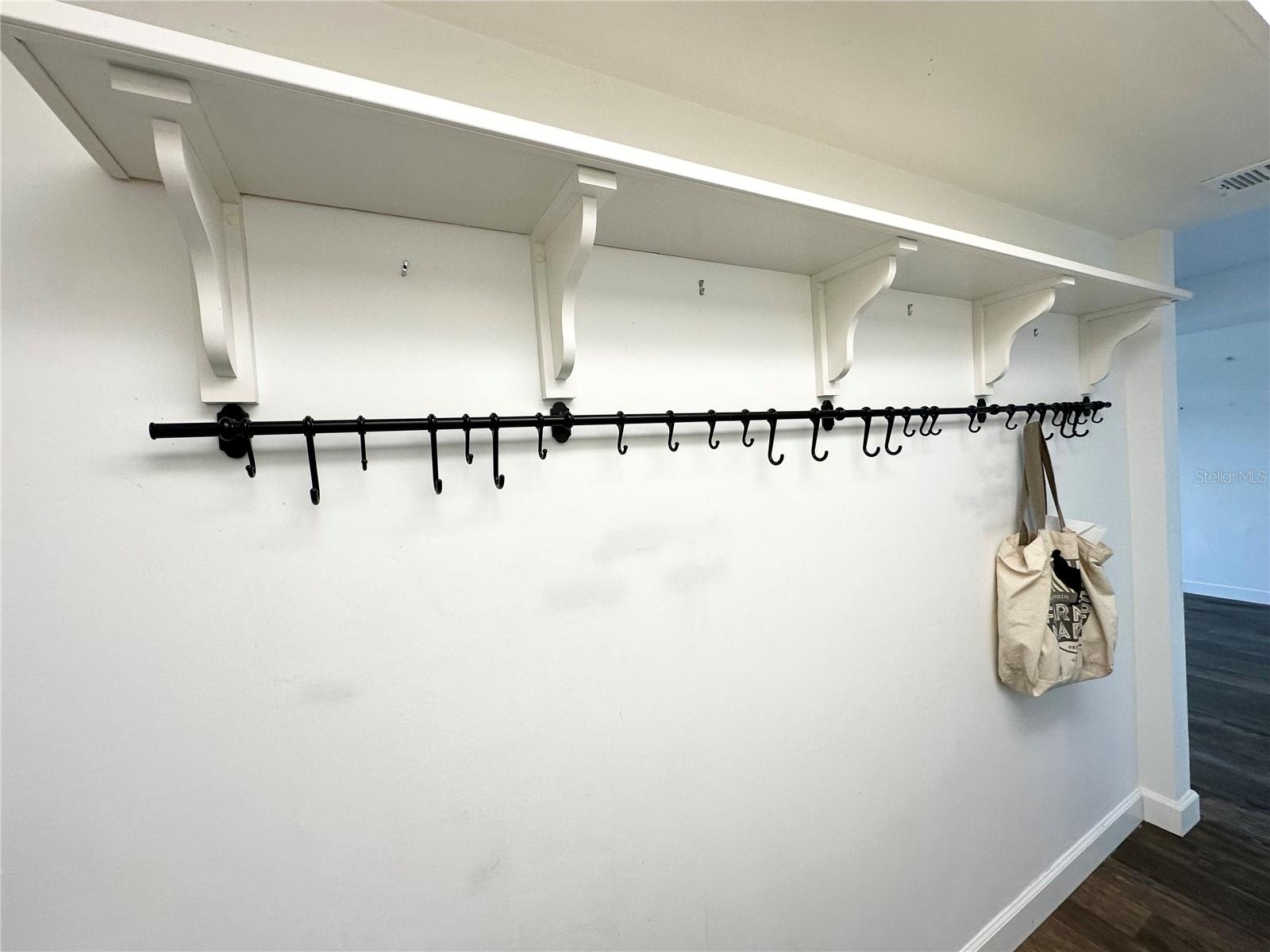 100 WAVERLY WAY #303, CLEARWATER, FL, 33756