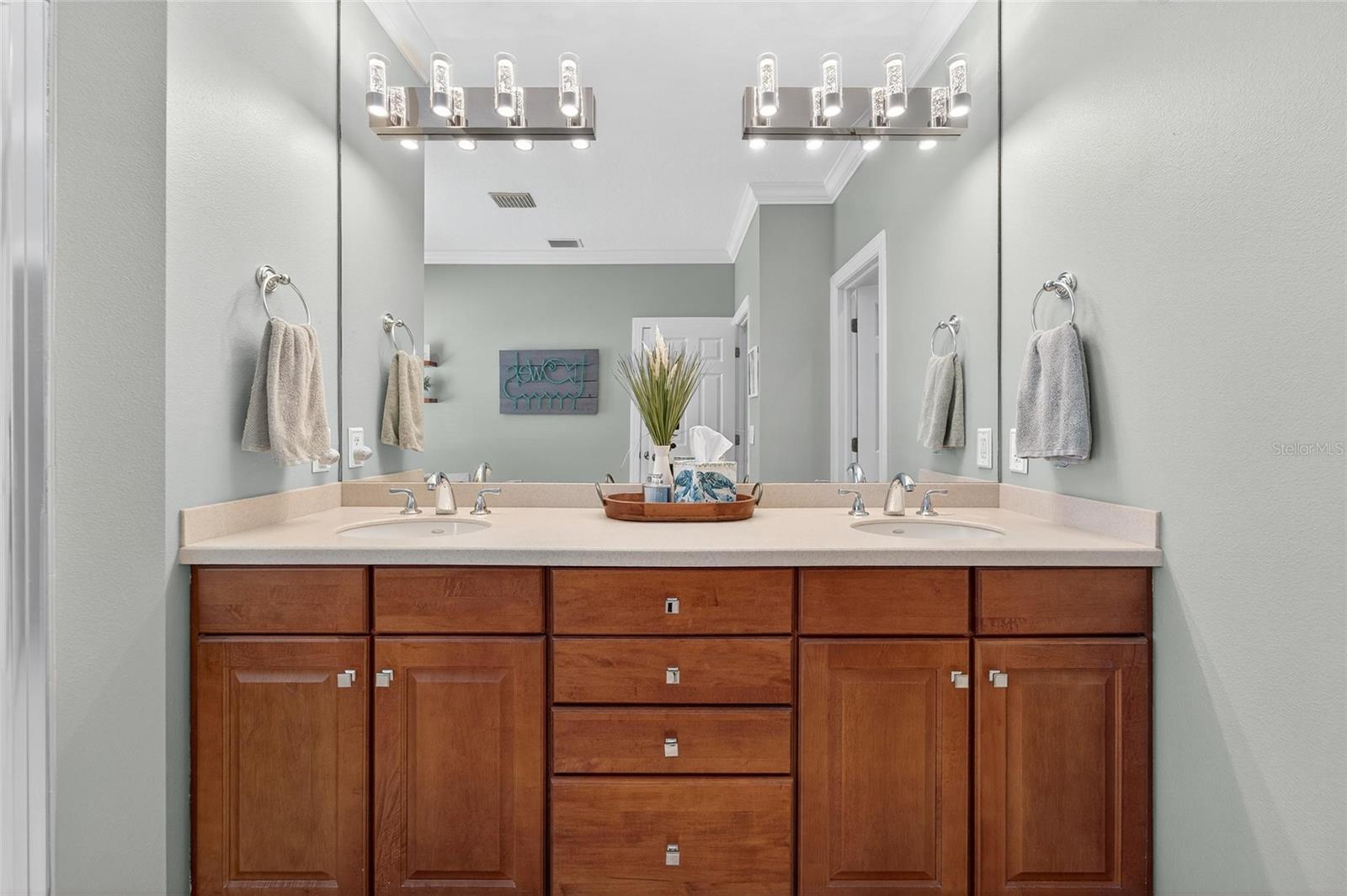 114 ABERDEEN POND DR, APOLLO BEACH, FL, 33572