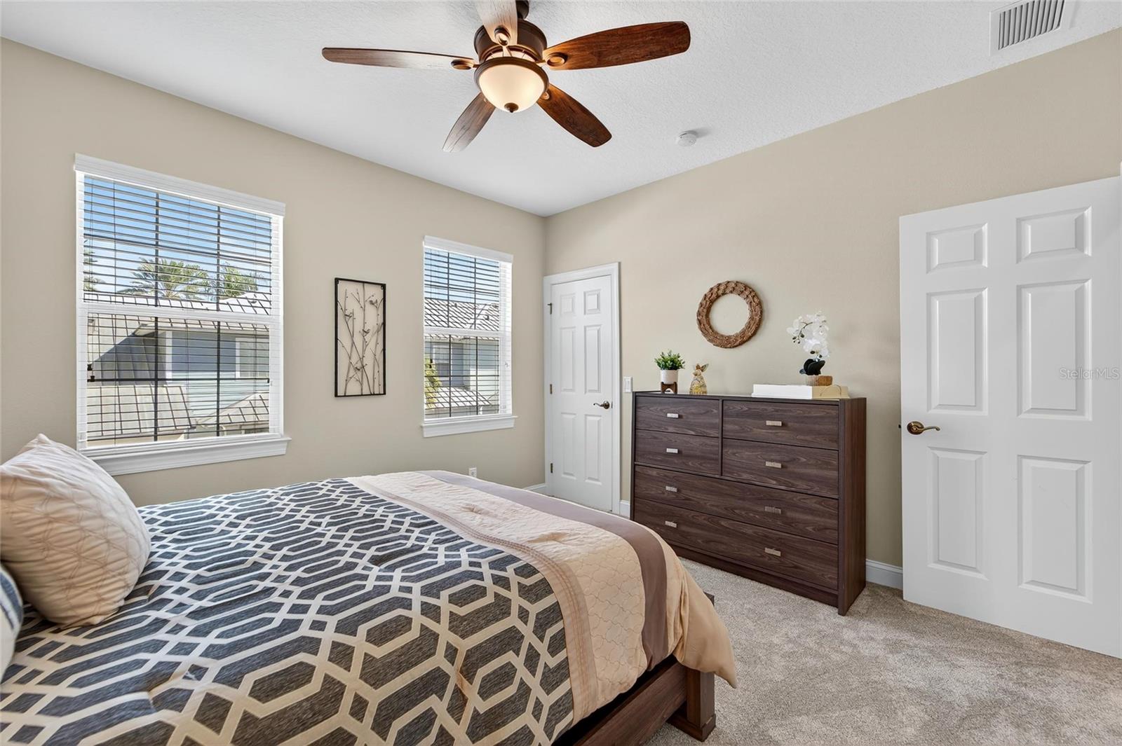 114 ABERDEEN POND DR, APOLLO BEACH, FL, 33572