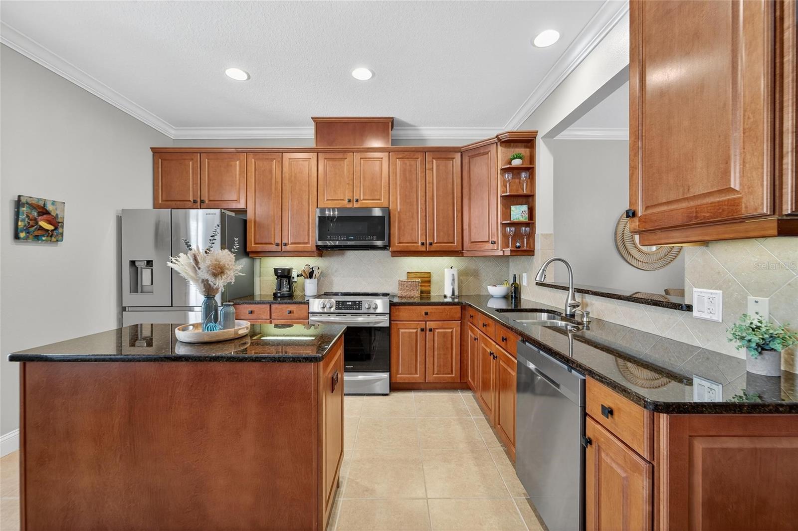 114 ABERDEEN POND DR, APOLLO BEACH, FL, 33572