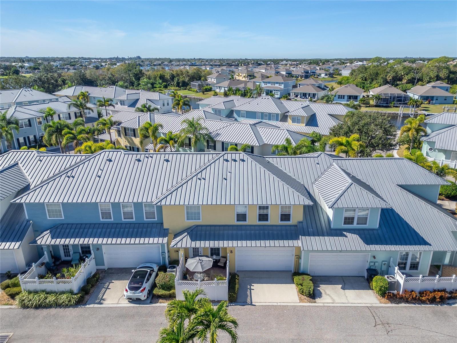 114 ABERDEEN POND DR, APOLLO BEACH, FL, 33572