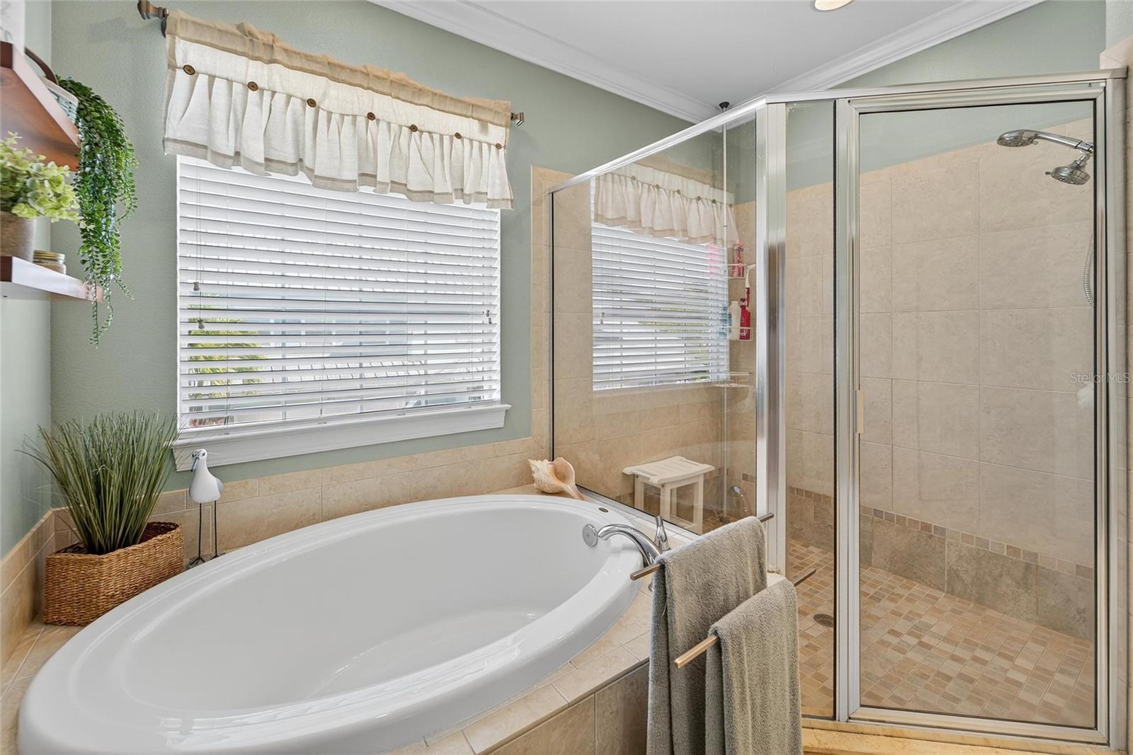 114 ABERDEEN POND DR, APOLLO BEACH, FL, 33572