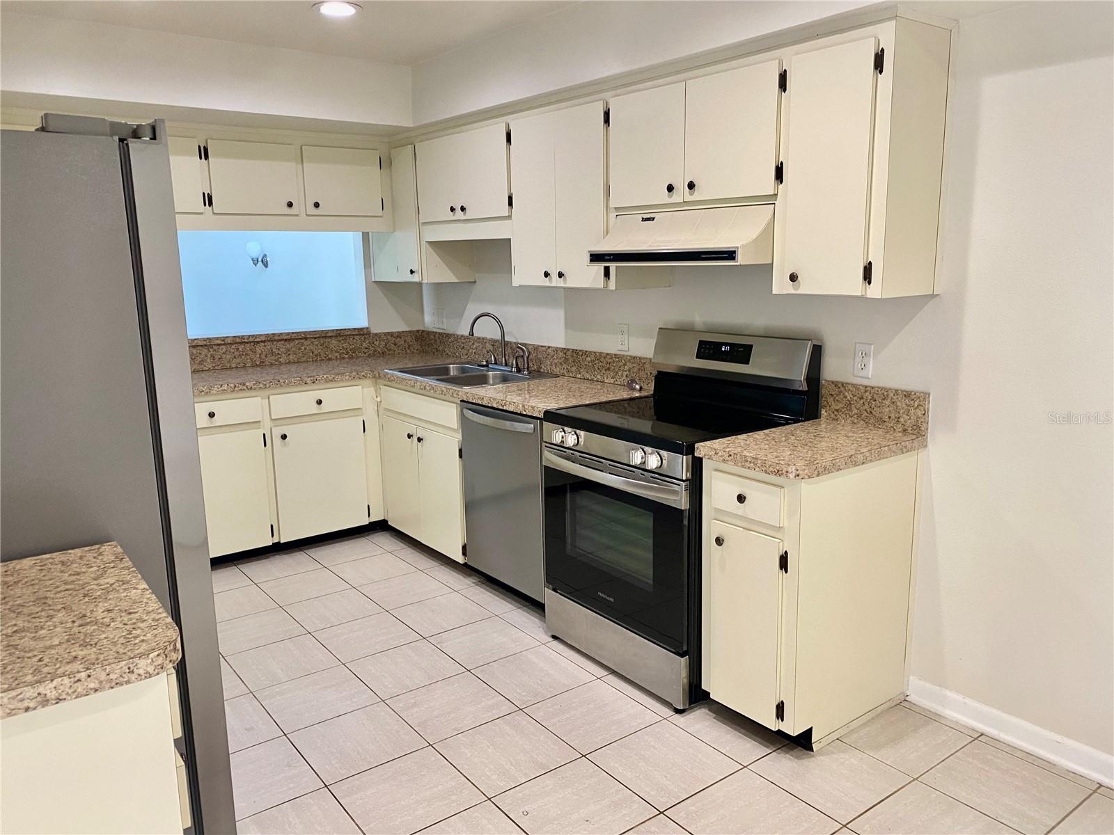 1110 WOODBINE STREET, FERN PARK, FL, 32730