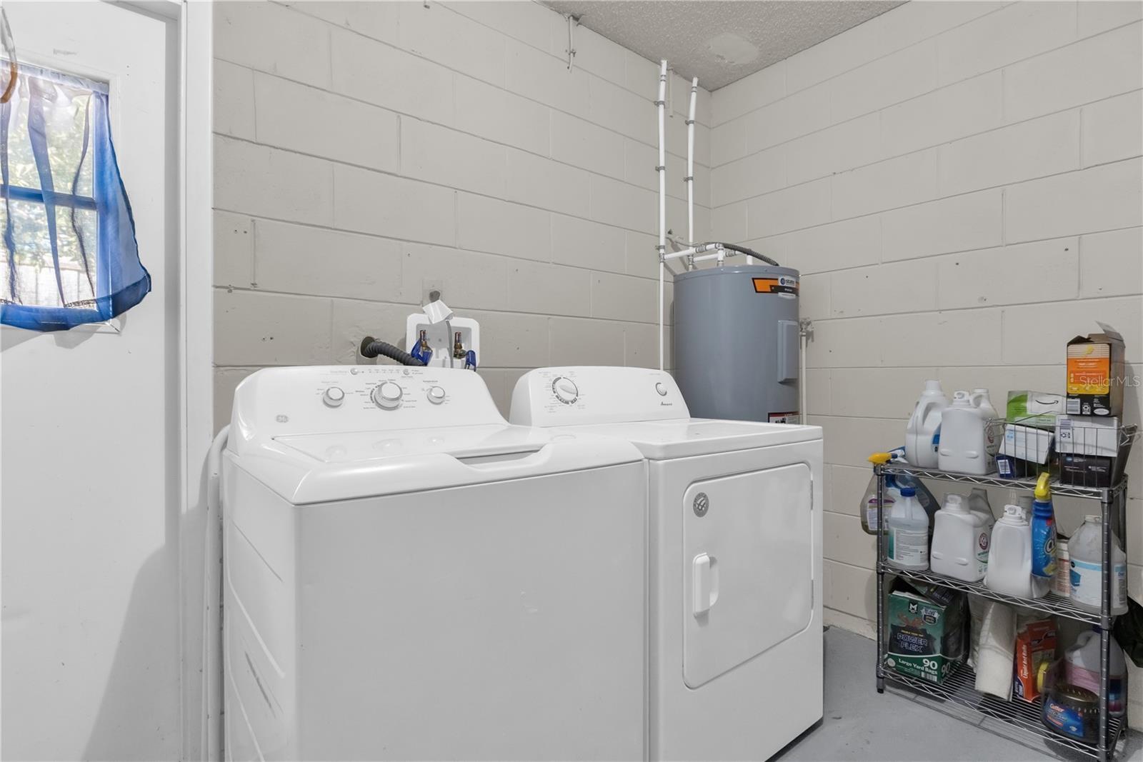 2369 ELLEN LN, APOPKA, FL, 32712