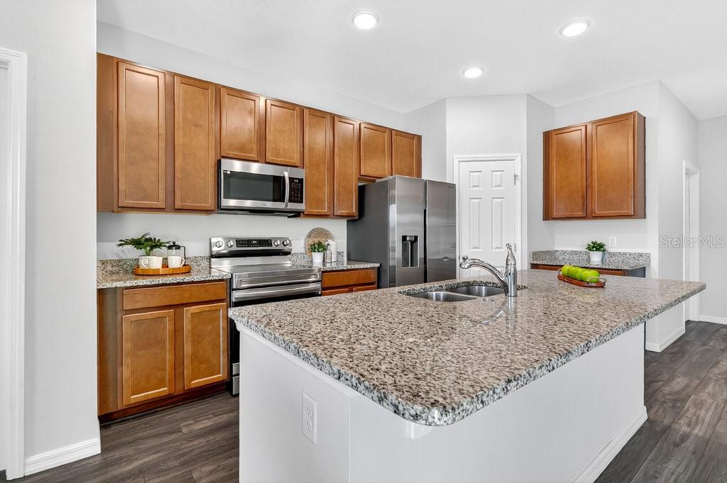 3476 FORSTER AVE, LEESBURG, FL, 34748