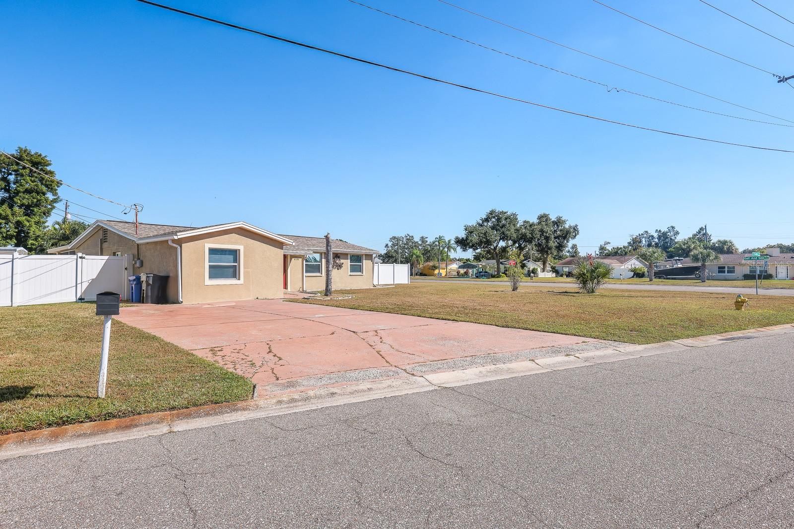 6101 FIREFLY LN, APOLLO BEACH, FL, 33572