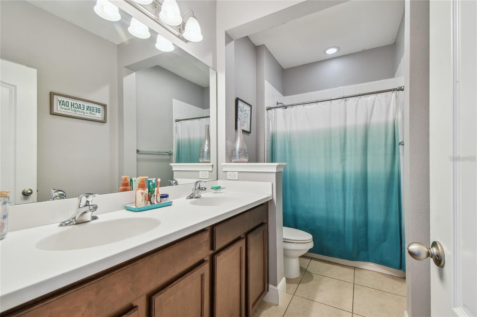 11307 QUIET FOREST DR, TAMPA, FL, 33635